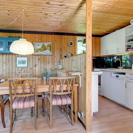 Lennert - 100m To The Fjord By Interhome *